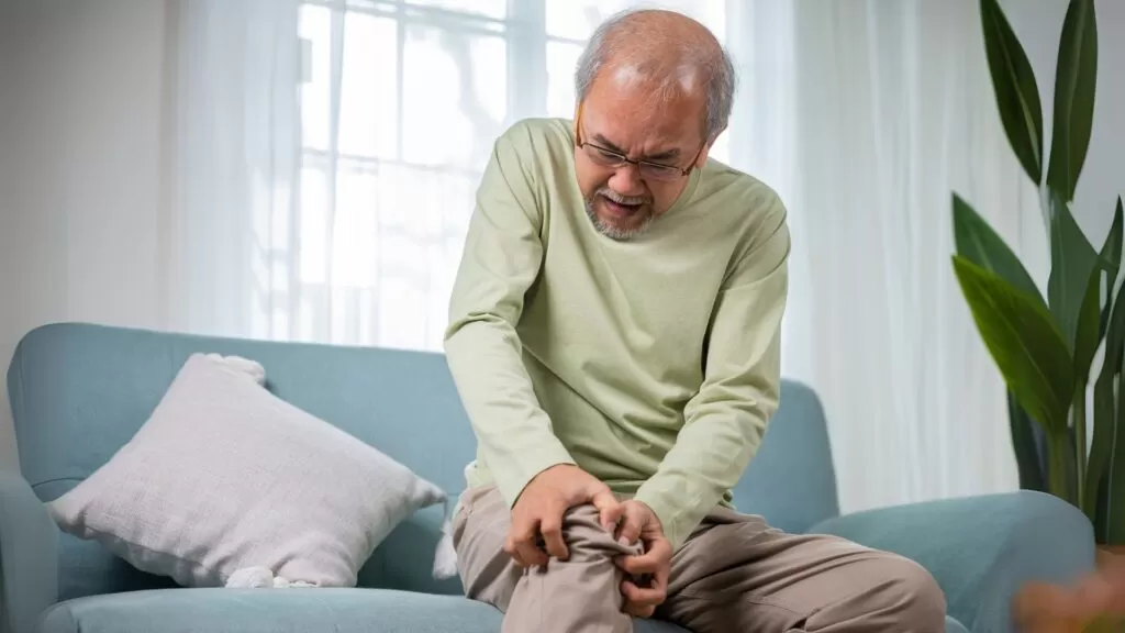 10 Effective Ways to Managing Joint Pain in Old Age: A Comprehensive Guide